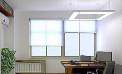 办公室风水应该坐在什么位置（办公桌朝向的最佳方位）